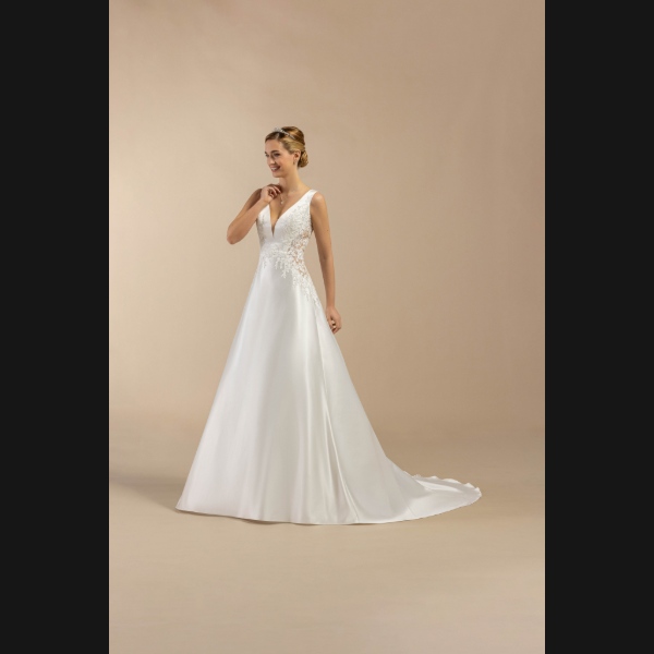 BEVERLY-2466.jpg
