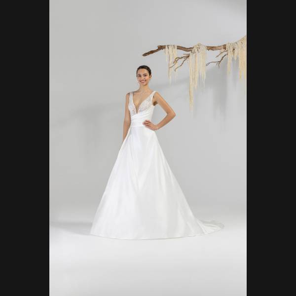 LEYNA_70681-BDef.jpg