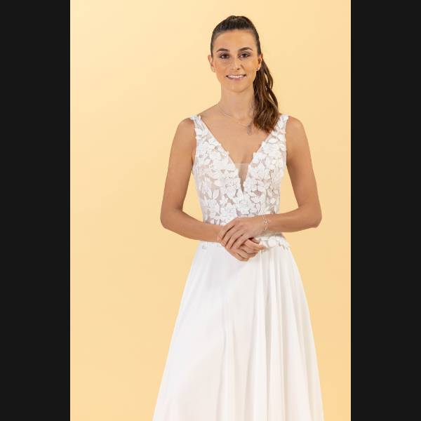 EGLANTINE-C25-MIXANDMARRIED-BU225606-0189.jpg